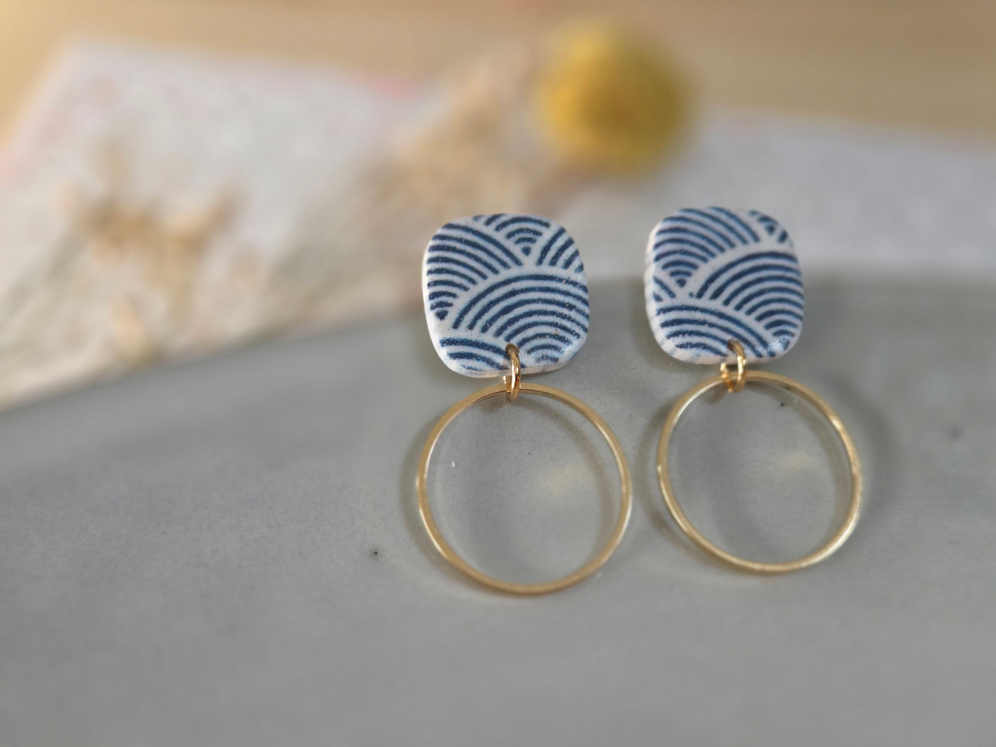 Circle Waves
